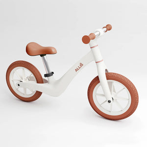 Angle view of allis lumi balance bike