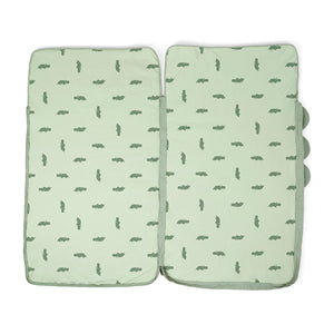 Cozy crocodile print lining of kids sleeping bag.