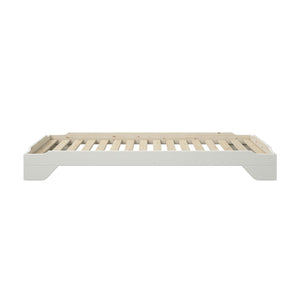 Kids Avenue daybed is a space saving bed.