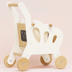 Le Toy Van shopping trolley has a mini chalkboard for shopping lists.