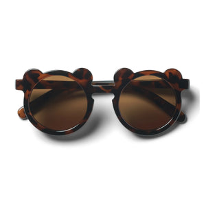 Durable spring hinges on Liewood Darla Mr. Bear sunglasses for a comfy fit.