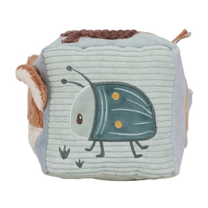 Little Dutch soft activity cube with various sensory features.