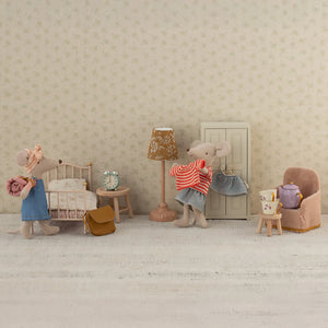 Dollhouse furniture accessory for 3 years and up.