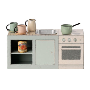 Maileg Kitchen Counter for Mouse with metal sink.