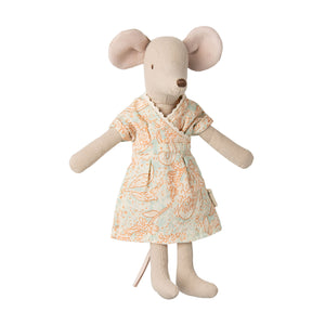 Maileg Mum Mouse wearing a light-coloured dress.