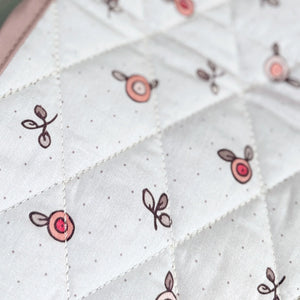 MiniDream - showing the fabric and design of the mat for babies.