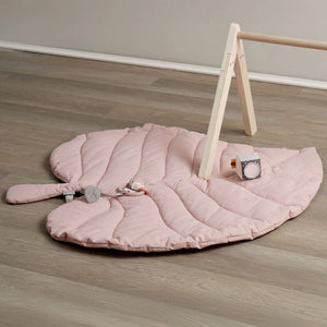 Eco-friendly play mat for babies with plush cotton materials.