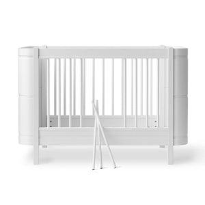 Wood Mini+ cot bed with maximum weight load of 120 kg on base