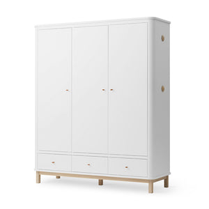Oliver Furniture Wood Wardrobe 3 Doors in modern Scandinavian children’s bedroom