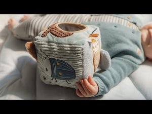 YouTube video of Little Dutch soft activity cube.