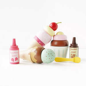 Wooden Ice Cream Stand Toy With Toppings 2
