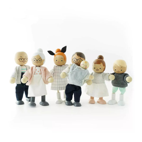 wooden doll house family figures full set