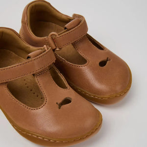 Front view of the peu cami toddler shoes.
