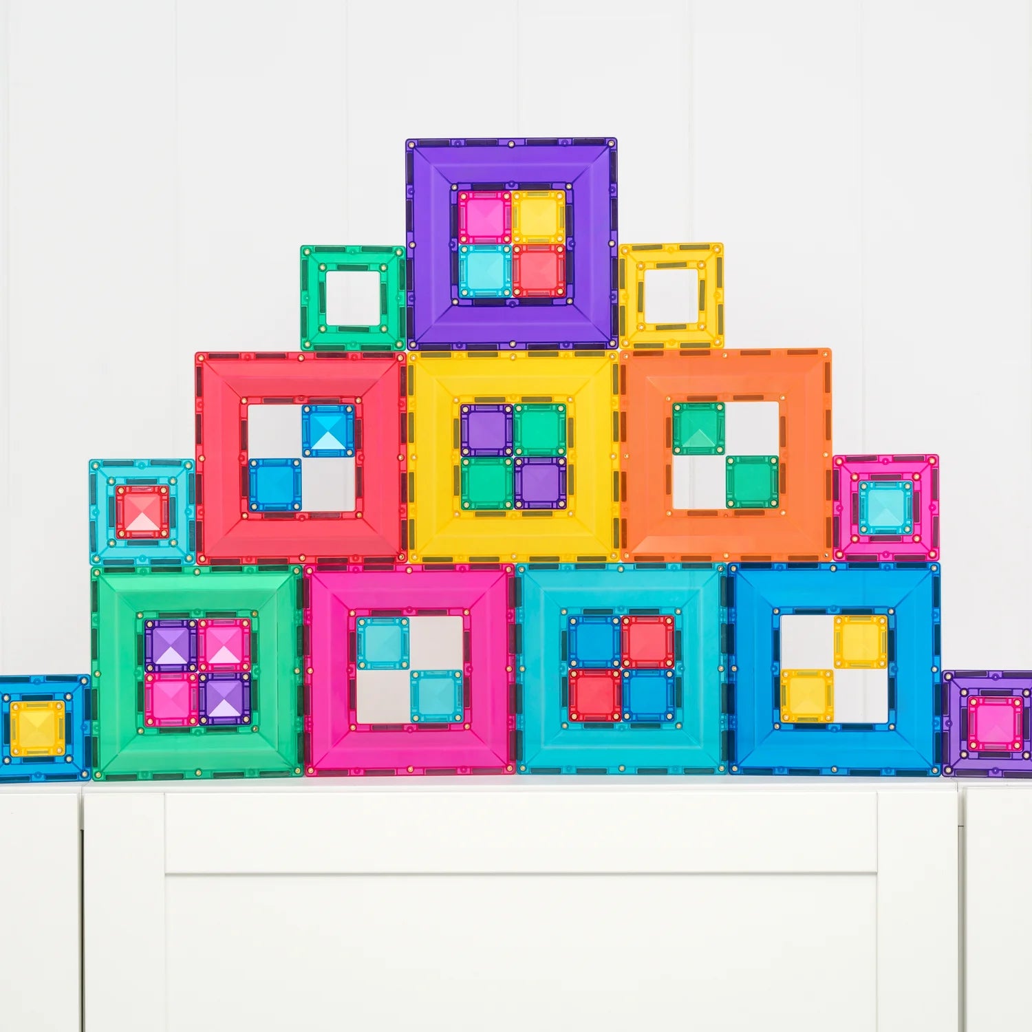 Interactive open-ended construction toy for early learning development