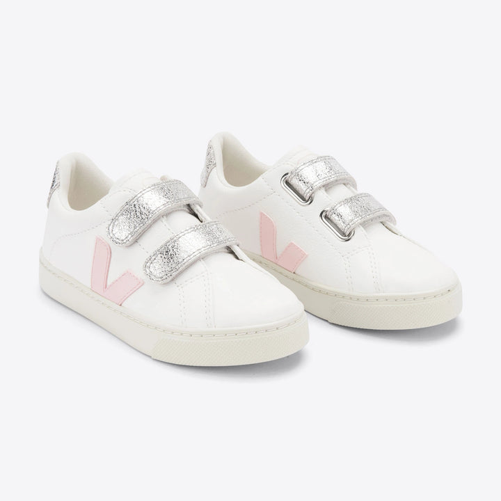 Veja Esplar sneakers, ethically made with ChromeFree leather and sustainable materials.