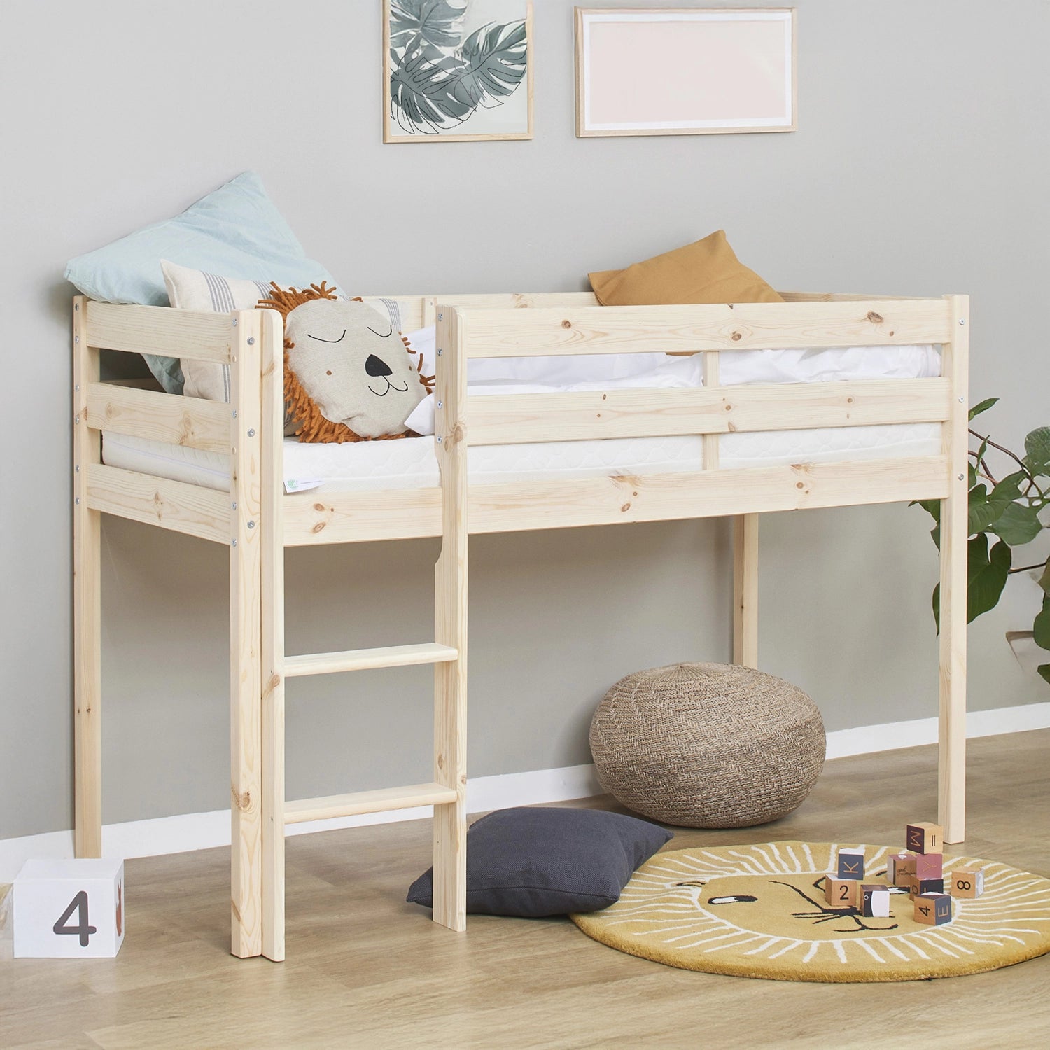 Hoppekids eco shorty midsleeper bed in natural colour