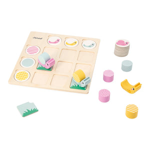A fun and educational game that helps kids learn about rows, columns, and patterns.