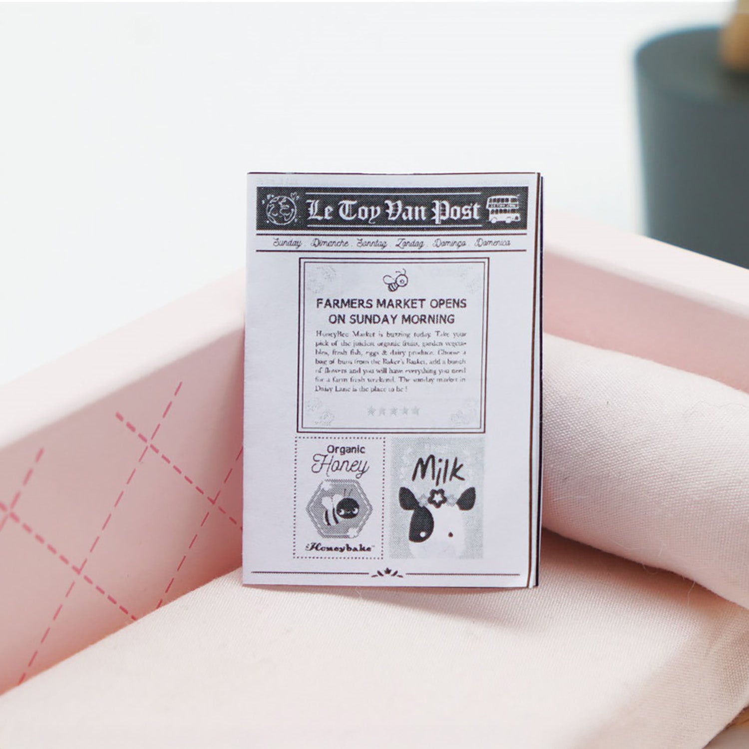 Inspires imaginative play and role play fun.