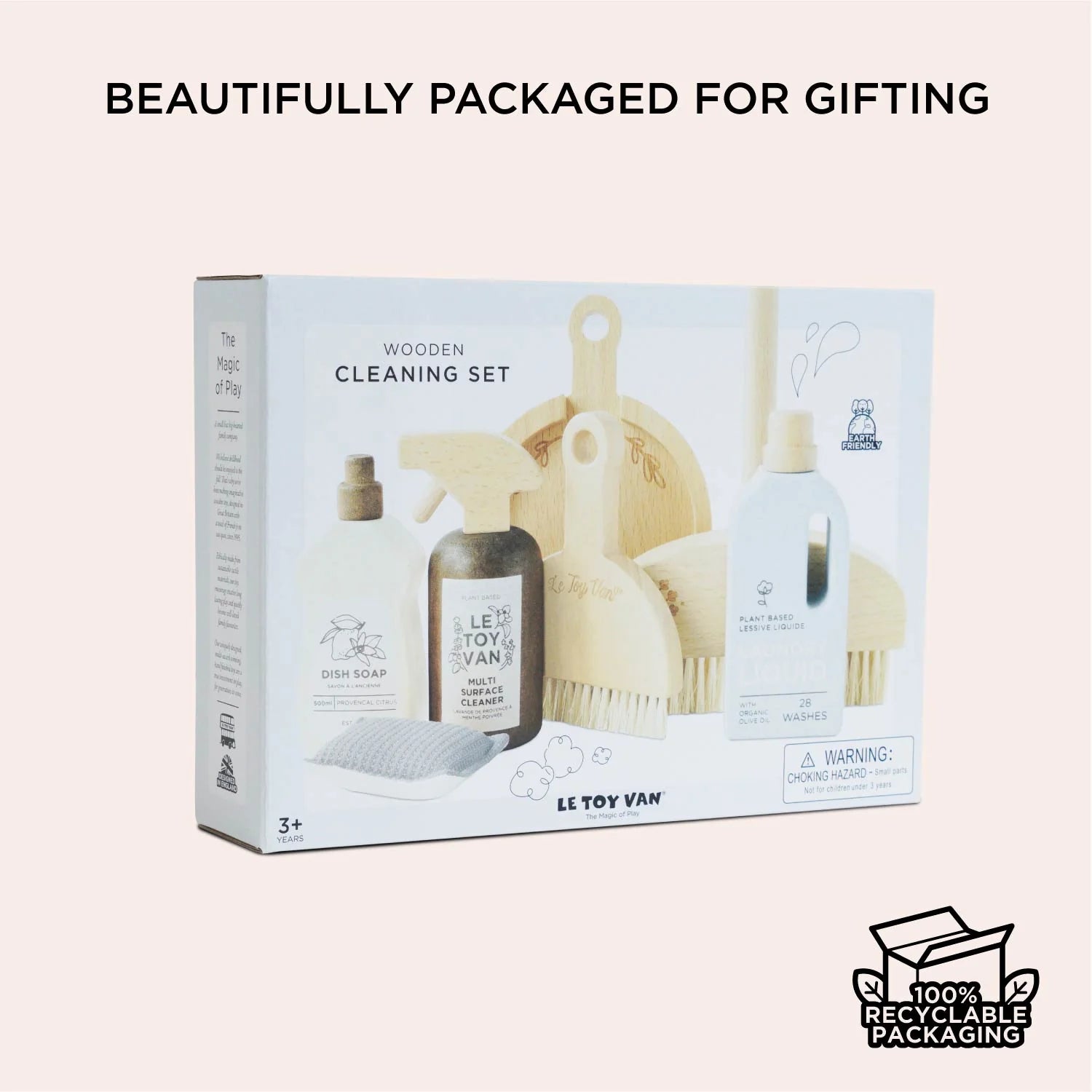 Le toy van co-friendly wooden toy cleaning set.