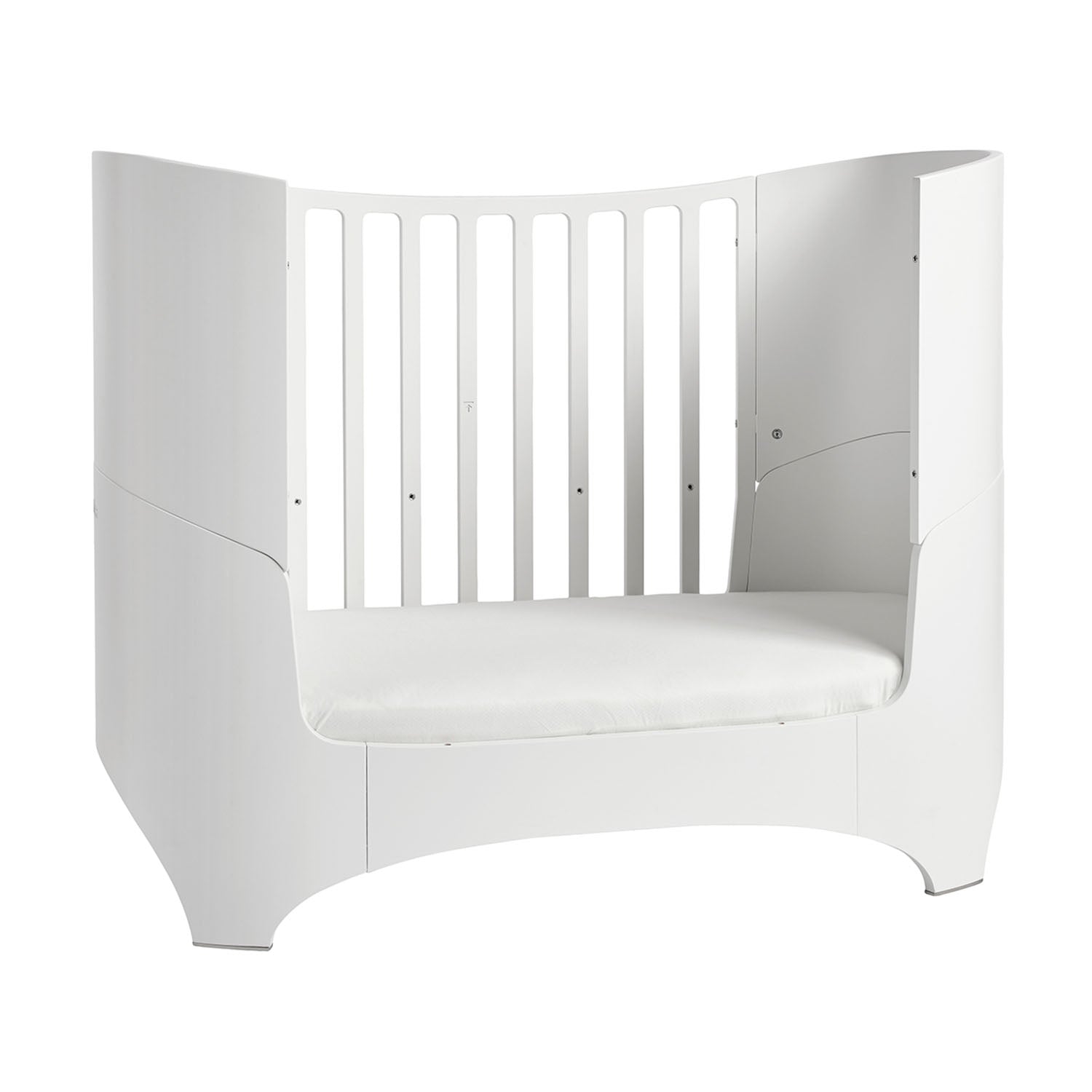 Leander Classic cot with one side rail removed for easy access.