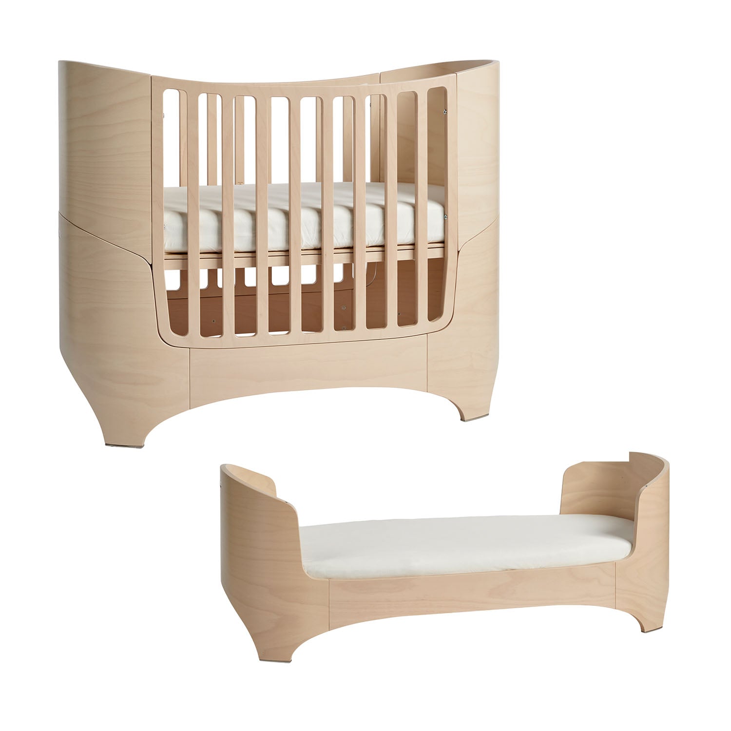 Leander Classic baby junior bed for 0-7 years in whitewash colour.