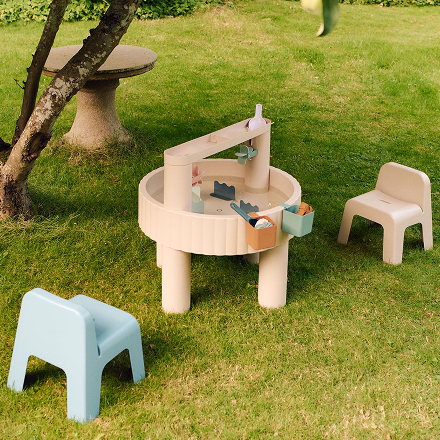 Indoor and outdoor chair for children
