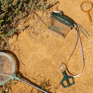 Portable and lightweight outdoor kit for kids