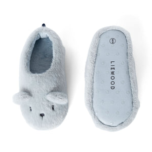 Top and bottom view of the dove blue Liewood Aviaja bear slippers, showcasing the bear face design on one and the anti-slip sole with Liewood branding on the other