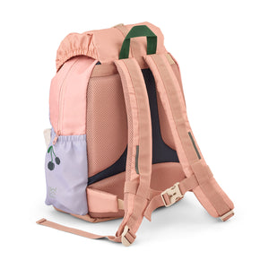 Chest buckle strap on Liewood Johnny School Backpack for extra support.