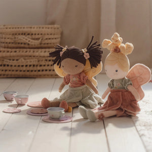 Little dutch evi cuddle doll made with 100% polyester.