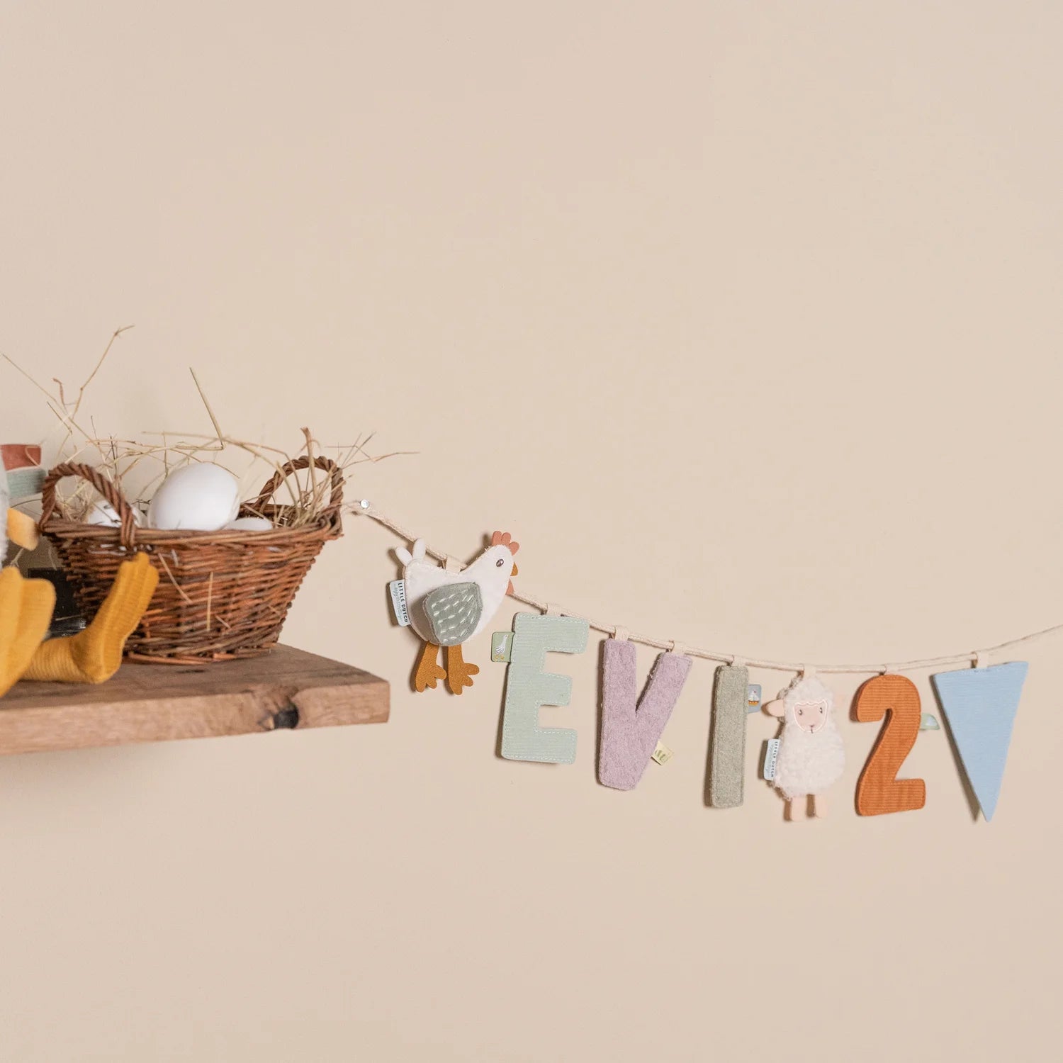 Decorative garland elements for nursery and birthday parties.