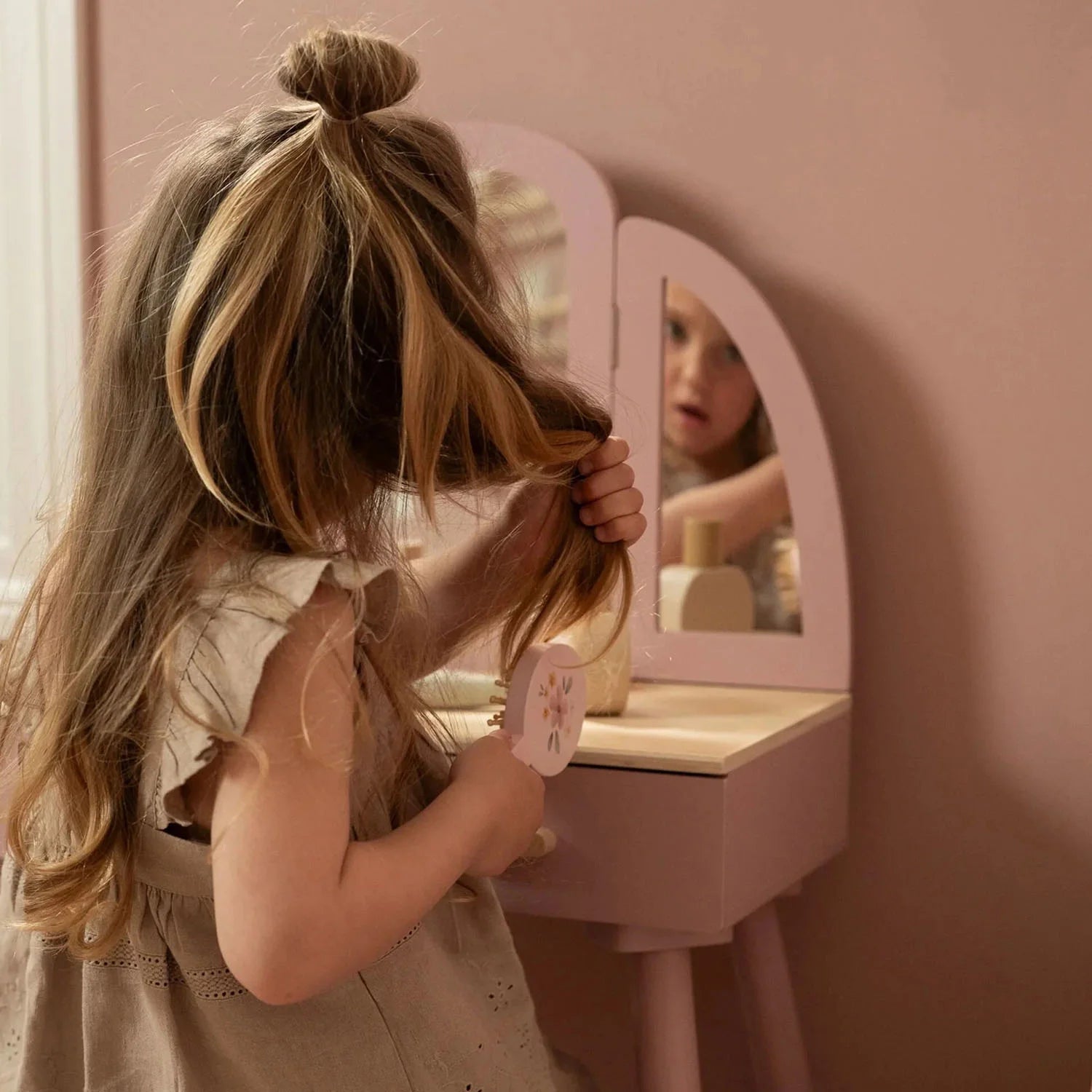 Little Dutch Wooden Dressing Table - Pink with 6 Accessories