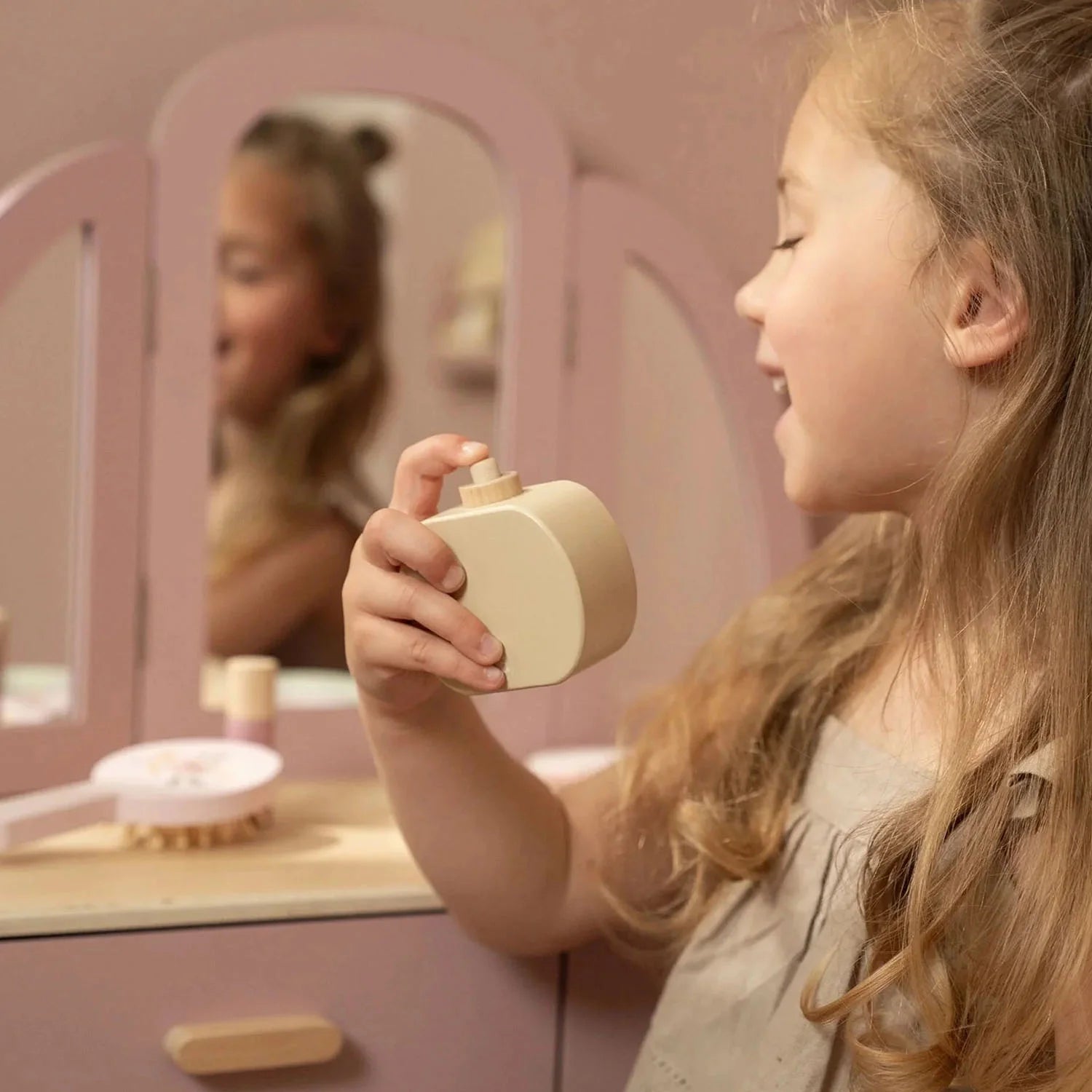 Little Dutch Wooden Dressing Table - Pink with 6 Accessories