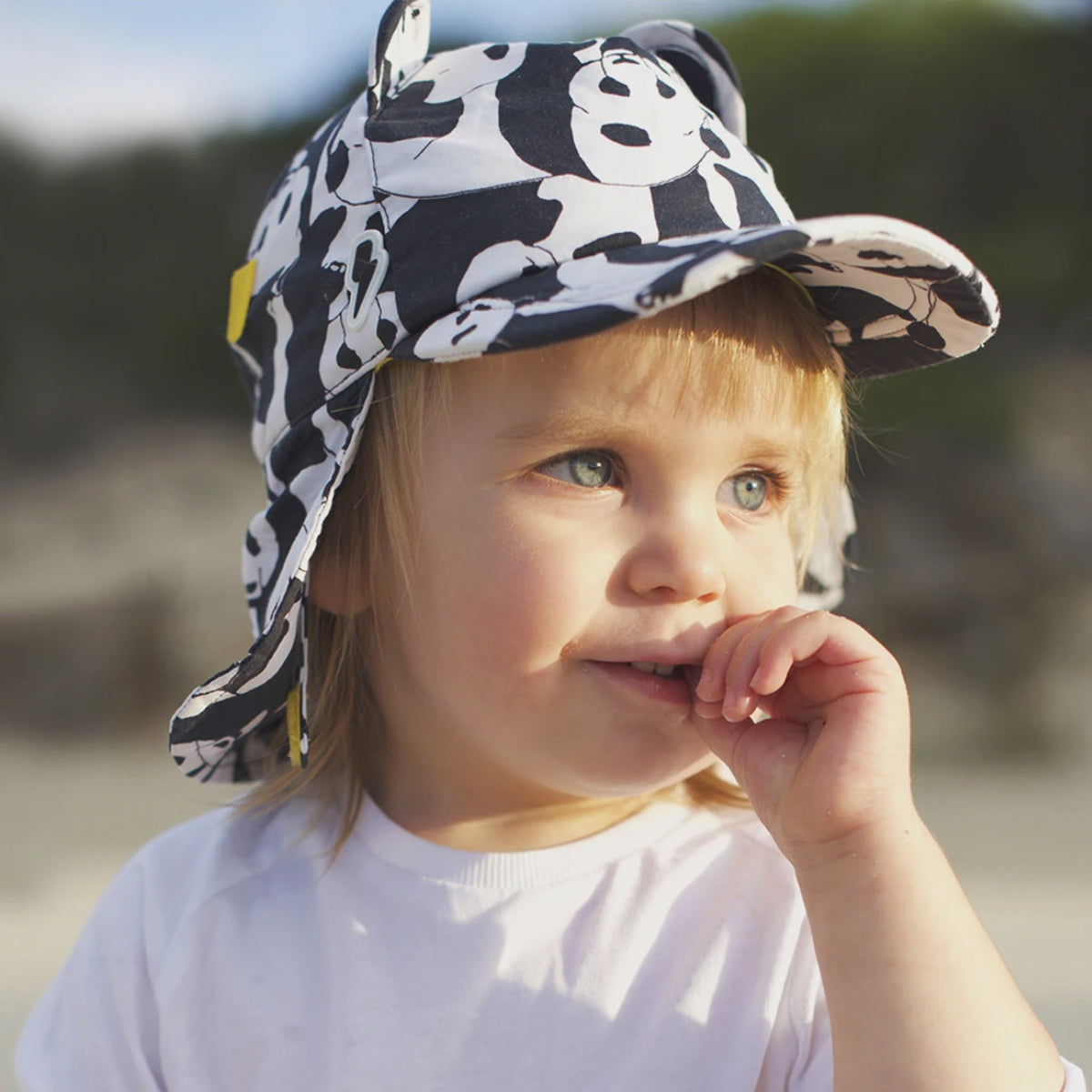 Cub Kids Panda Sun Hat with Neck Flap - Black & White