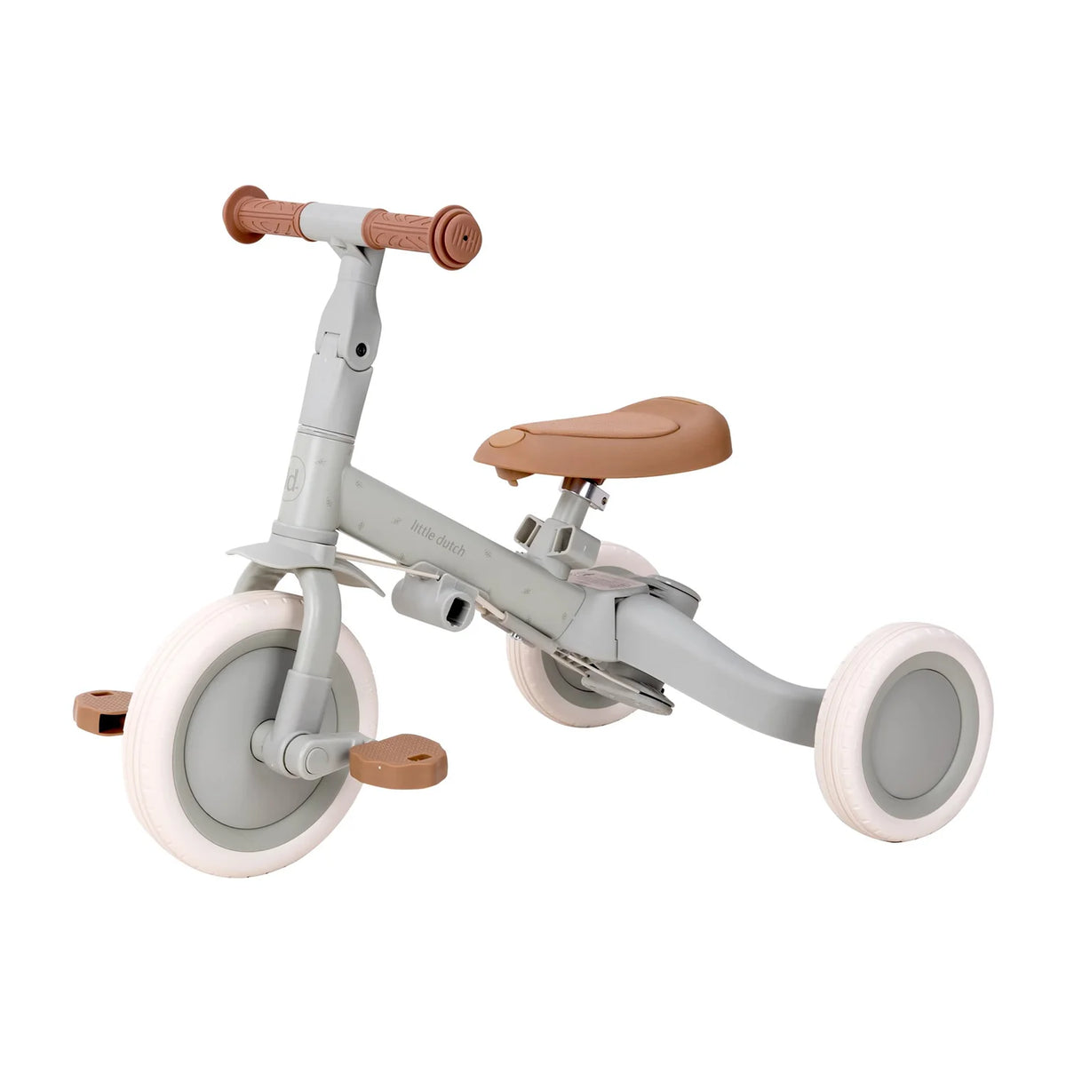 3-wheel tricycle without push handle, child pedals freely on their own