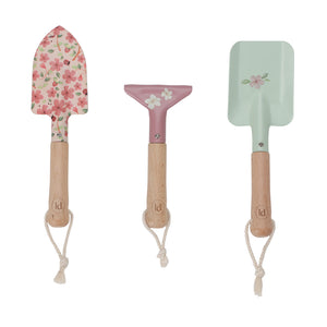 Children’s 1 hand trowel, 1 hand rake,
1 small spade.