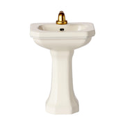 Maileg metal bathroom sink for SuitCasa mouse house.