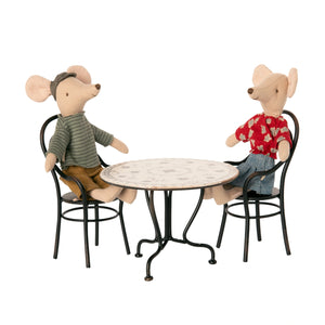 Maileg Dining Table and Chairs for Teddy family and dollhouse play.