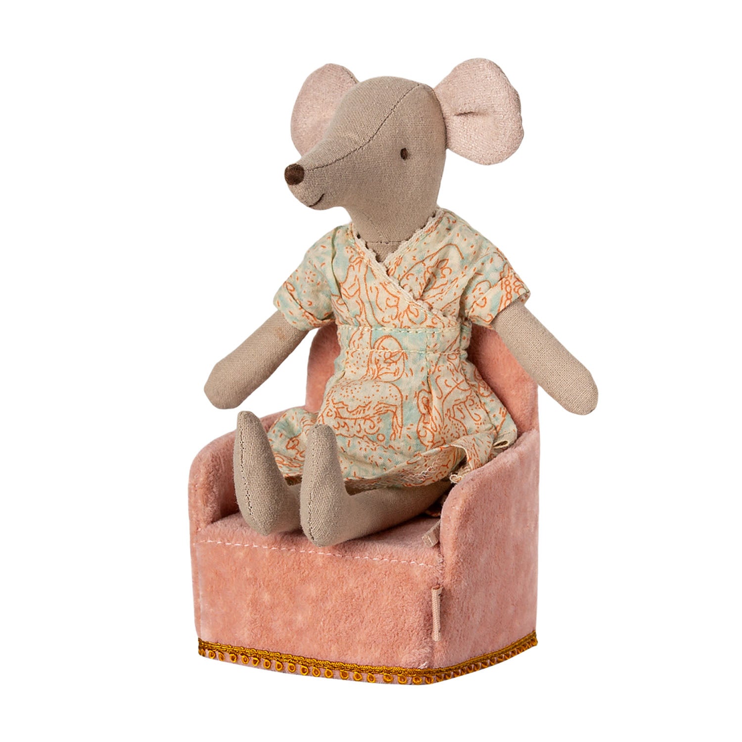 A Maileg mouse is sitting on maileg rose folding chair.
