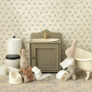Maileg Micro Potty with Micro rabbits