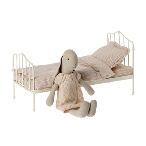 Maileg Miniature bed for Maileg dolls in purple with soft bedding.