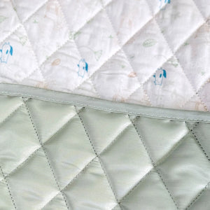 MiniDream – showing the fabric and design of the mat for babies.