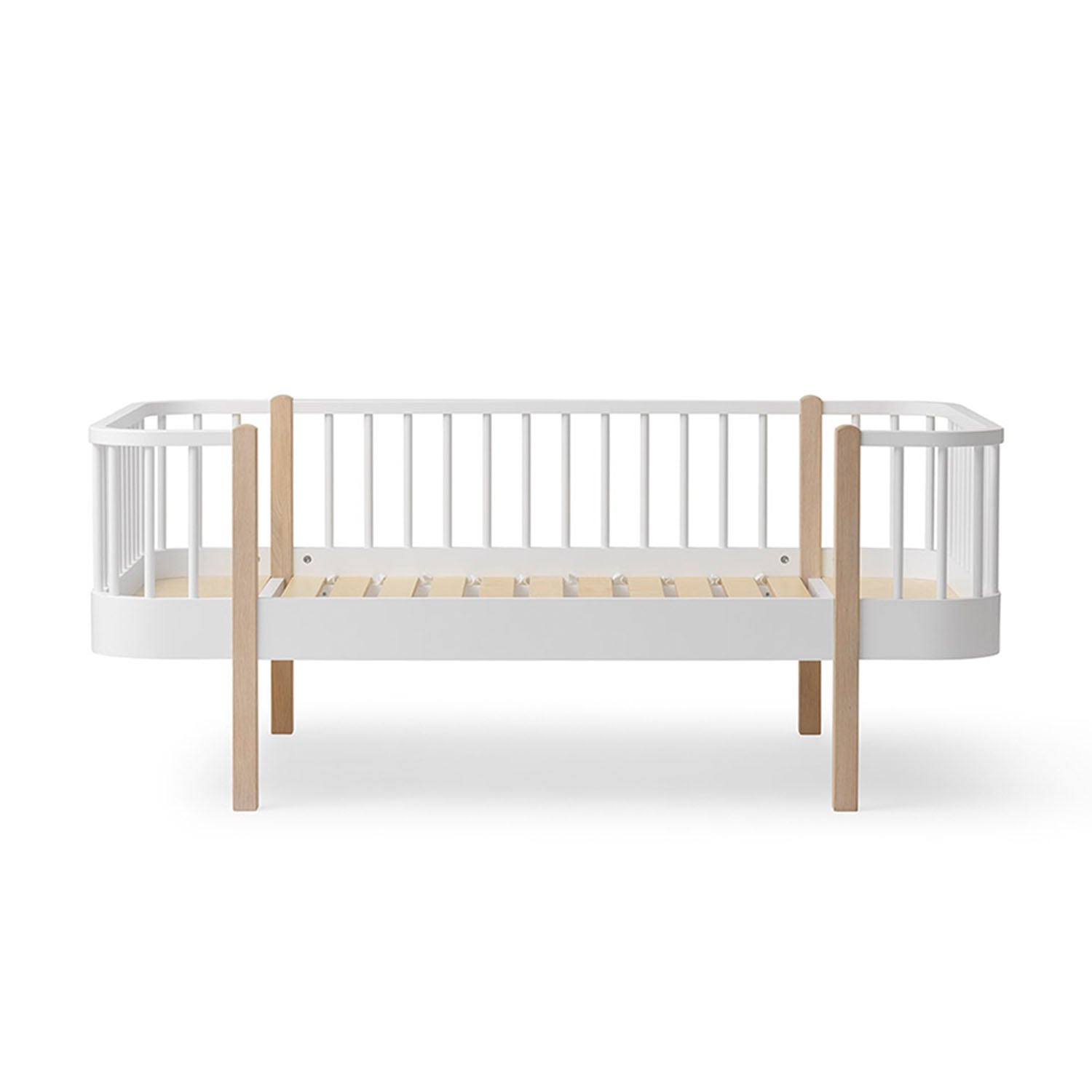 Easy to style and personalize with bedding and accessories.