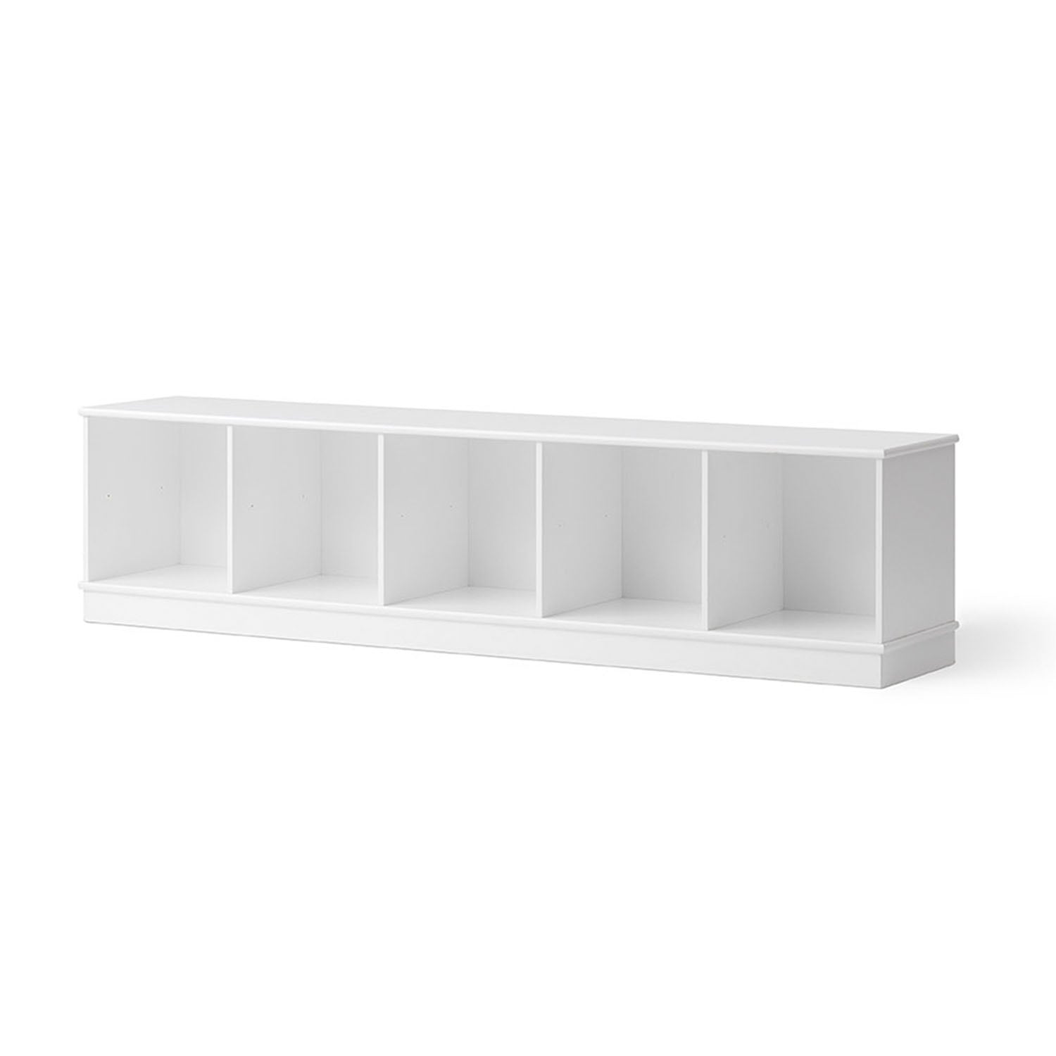 Oliver furniture wooden shelving unit with 5 open compartments in a children’s room