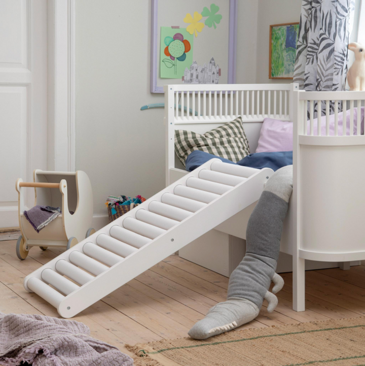 Sebra-Wooden-Climbing-Triangle-and-Bed-for-Kids