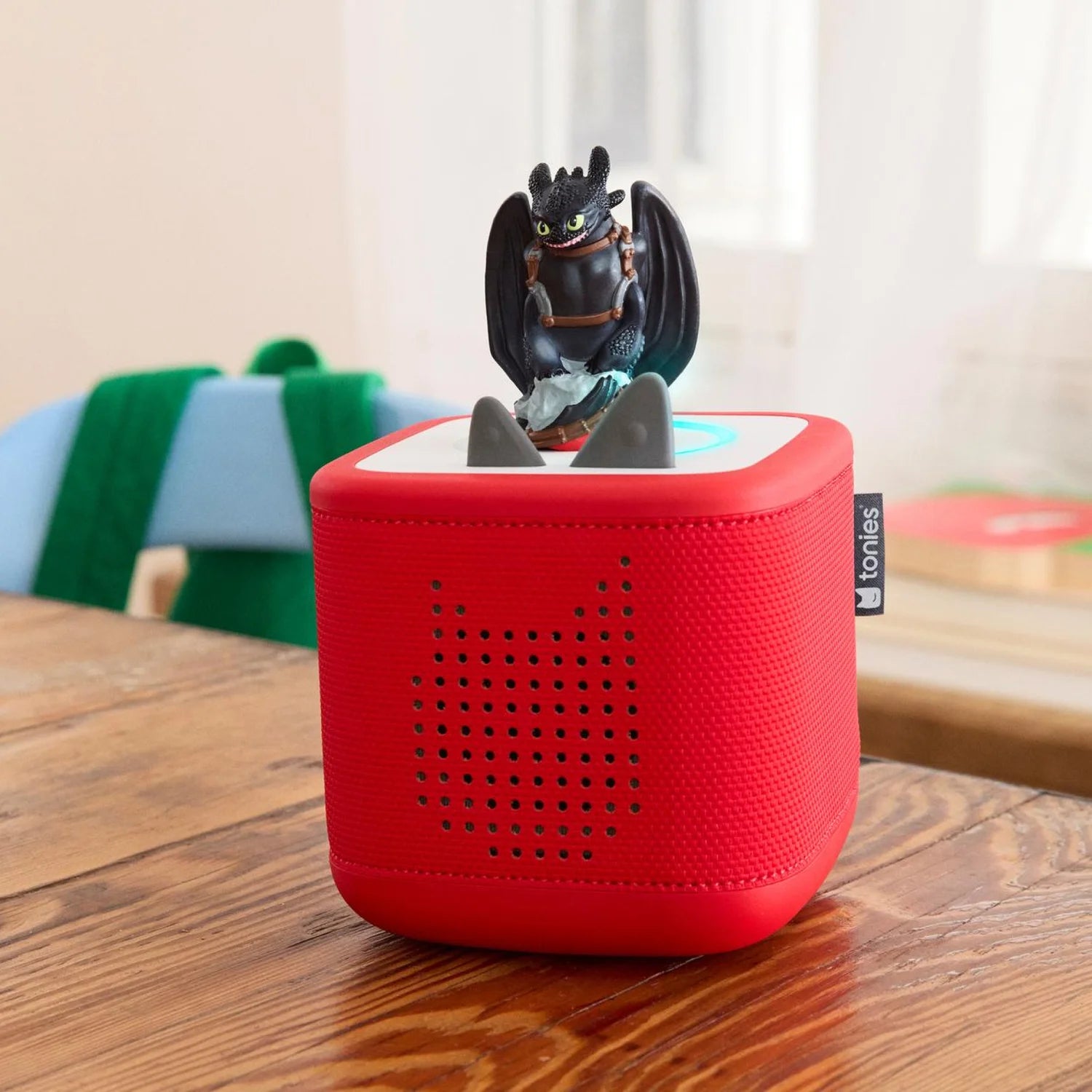 Tonies audio character Toothless on toniebox for dragon adventure