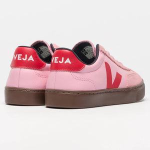 Veja small volley made from soft O.T. leather.