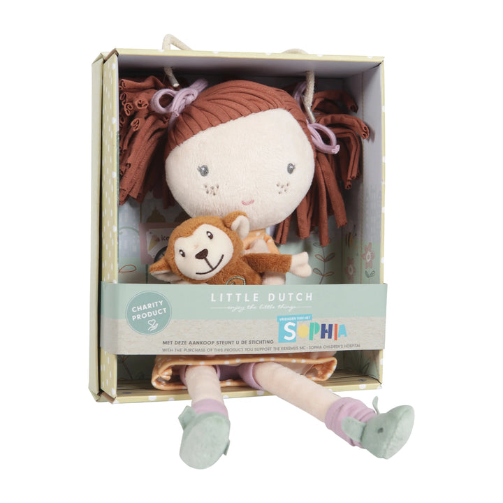 Sophia little dutch toy is kept safe in a pretty box and is always ready for a cuddle. This makes her the perfect sleep friend for your child.