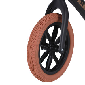 This bike offers puncture-proof PU tyres for a smooth ride.