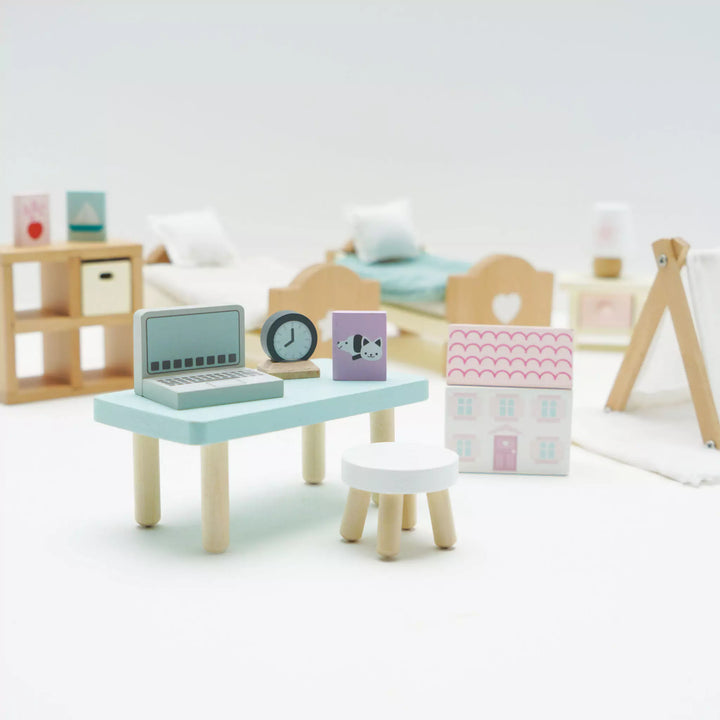 Wooden Dolls house Bedroom Furniture set of computer desk top and chair